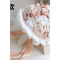 Pearl diamant z nevesto, ki imajo cvetje trak vrtnice družica šopek - Stran 1
