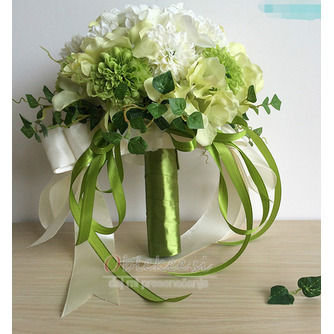 Zeleno-beli tekmo žogo svilene krizantem nevesta drži cvetje - Stran 1