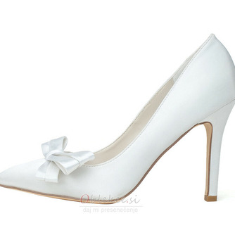 Satenski lok s poročnimi čevlji s stiletto petami - Stran 2
