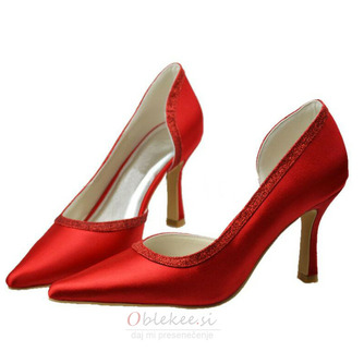 Koničasti rdeči čevlji na visoki petki iz satenastega banketnega obleka - Stran 1